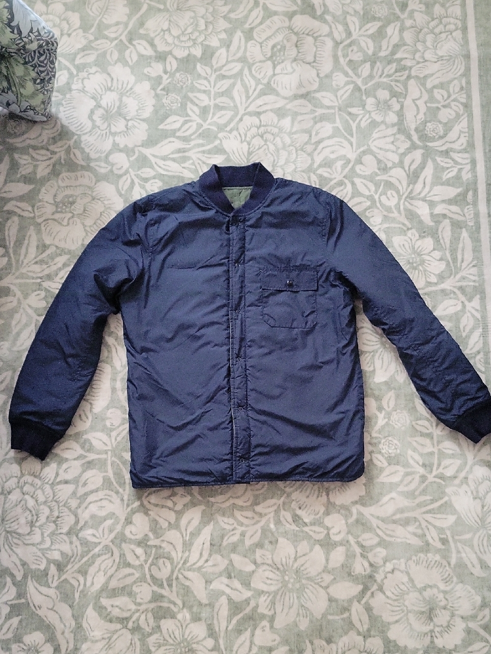 Banana Republic Men's Navy Quilted Bomber Jacket - Classic Casual Bomber